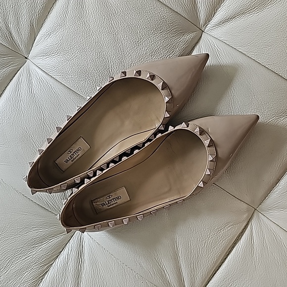 Valentino Rock Stud Flats - Picture 2 of 11